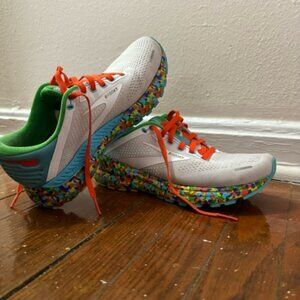 Brooks Adrenaline GTS 22 - Women's